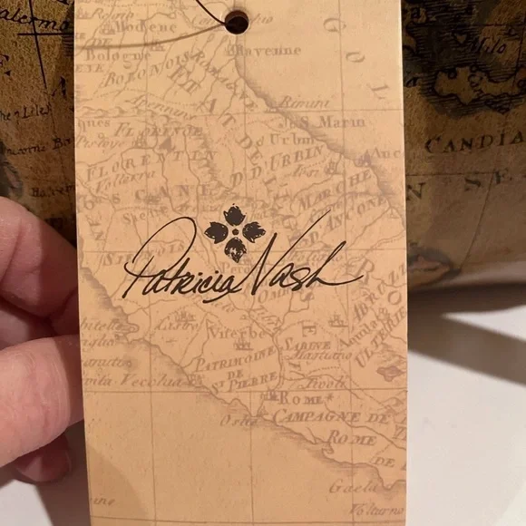 NWT Patricia Nash Leather European Map Collection Poppy Tote - Picture 8 of 15